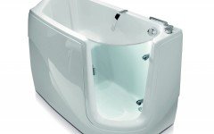 Aquatica Baby Boomer R Walk In Acrylic bathtub web 02